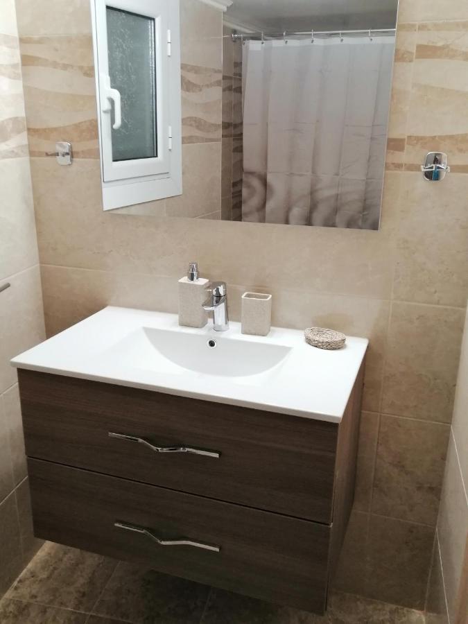 Comfy Apartment For 4 Ppl In Koukaki Athens Exterior photo